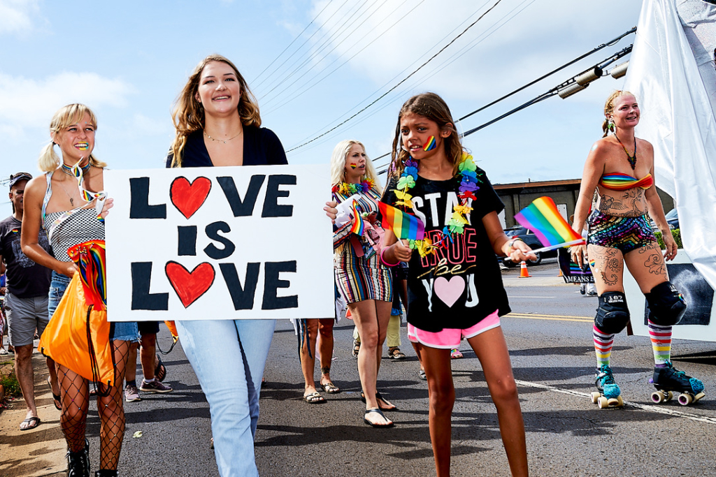 kauai, LGTBQ, pride parade.