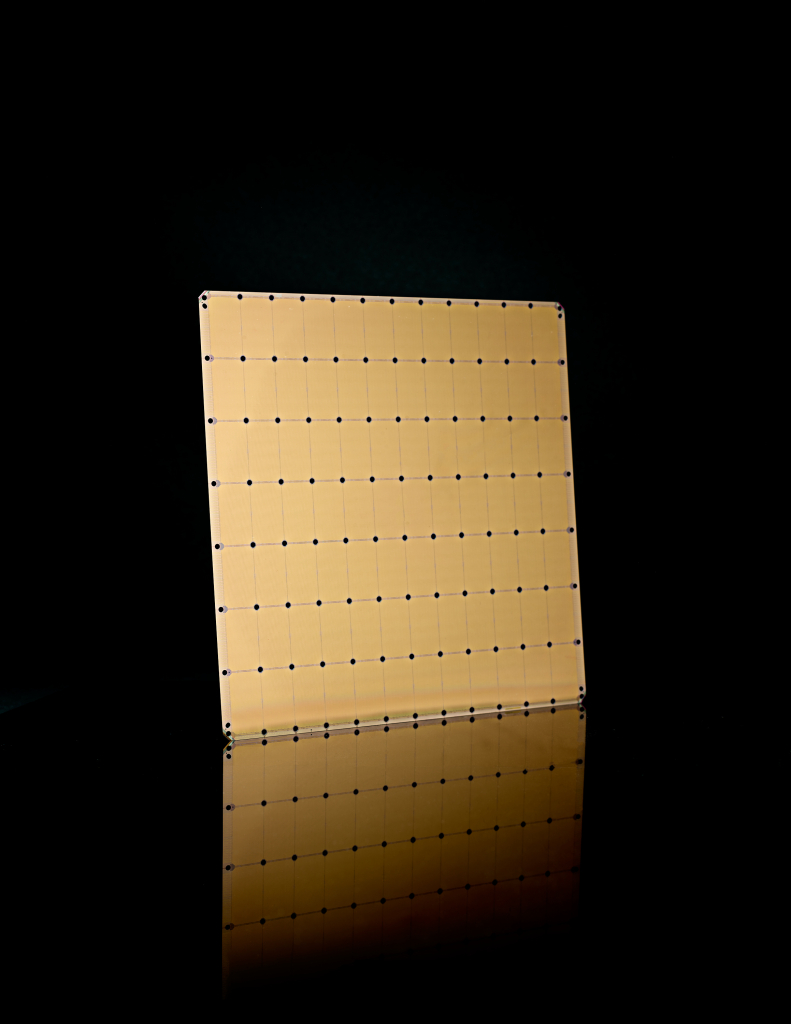 Cerebras Wafer Scale Engine (WSE-2). artifiical intelligence, AI, computing, Cerebras Systems, hardware, Semiconductor.